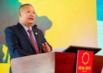 Ông Lê Phước Vũ muốn lấy đất làm trường học để xây khu nghỉ dưỡng cao cấp Hoa Sen tại Lâm Đồng