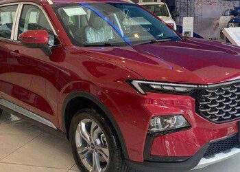 Quyết đấu Mazda CX-5, Ford Territory giảm giá hơn 100 triệu đồng