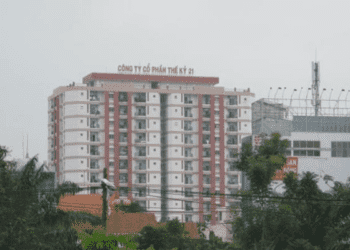 Sau đại hội cổ đông, Chủ tịch C21 tiếp tục giữ chức, cổ phiếu ra khỏi diện cảnh báo