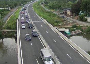 Trình Chính phủ mở rộng cao tốc TP.HCM - Trung Lương