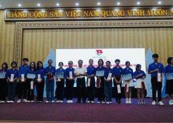 Trường Song ngữ Quốc tế Quảng Nam Academy tặng gần 3.000 tài khoản Pro học tiếng Anh Best-English