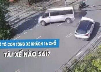 Xe khách 16 chỗ bị ô tô con tông lật tại ngã tư: Tài xế nào sai?