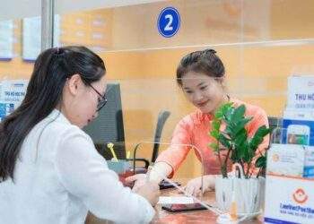 Bầu Thụy đăng ký mua gần 14 triệu cổ phiếu ngân hàng Bưu điện Liên Việt