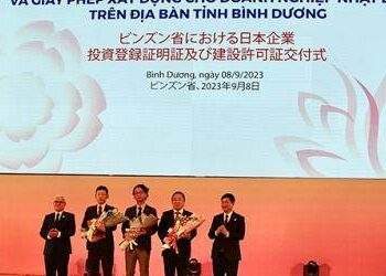 Bình Dương trao giấy phép đầu tư cho 3 doanh nghiệp Nhật Bản