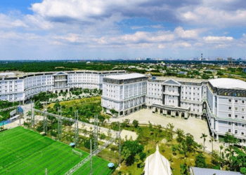 Giáo dục Quốc tế Mỹ AIS dời ngày tất toán trái phiếu, tăng thêm lãi suất