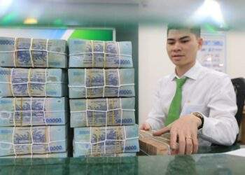 Ngân hàng chính thức cho cá nhân vay mua nhà, ô tô… trả nợ ngân hàng khác