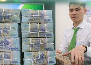Ngân hàng có giảm lãi vay giữ khách?