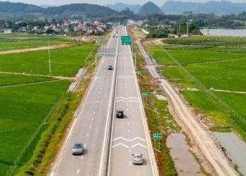Tư lệnh ngành Giao thông nêu 4 bài học từ cao tốc Bắc - Nam, đoạn Ninh Bình