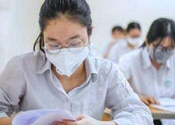 Tuyển sinh đại học và áp lực học phí
