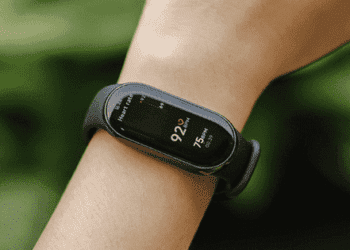 Xiaomi ra mắt vòng tay Smart Band 8, pin dùng 2 tuần
