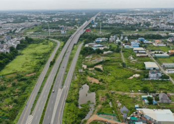 Bất động sản phía Nam giảm giá sâu rục rịch giao dịch trở lại