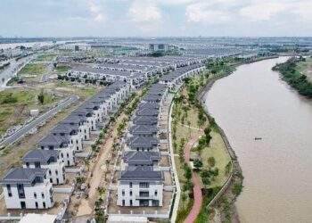 Chính phủ yêu cầu tập trung tháo gỡ khó khăn, vướng mắc của các dự án bất động sản