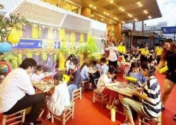 Ngân hàng mang tết trung thu đa sắc màu đến hàng ngàn trẻ em