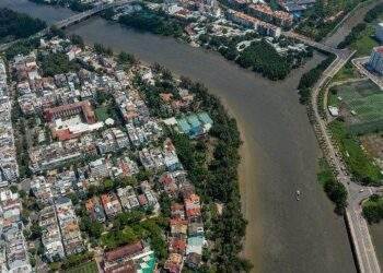 Sở Nội vụ TPHCM nêu lý do 5 huyện ngoại thành không lên được quận