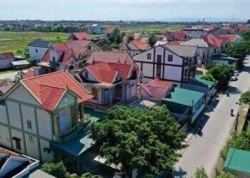 Tập trung quá nhiều vào bất động sản nhà ở, chúng ta đang lãng phí nguồn lực phát triển?