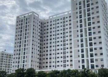 Chủ đầu tư và công ty quản lý xô xát giành quyền quản lý chung cư