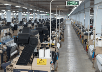 Doanh nghiệp dệt may trượt dài khỏi quỹ đạo tăng trưởng