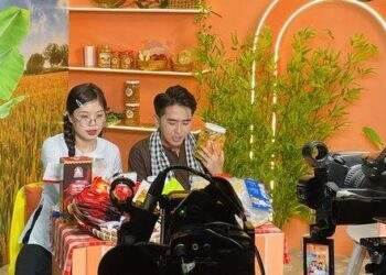 Shopee đẩy mạnh hỗ trợ livestream, nhiều thương hiệu hưởng lợi