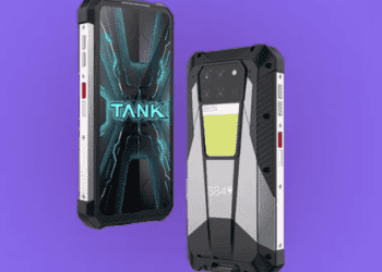 Smartphone Trung Quốc mang pin lớn hơn sạc dự phòng