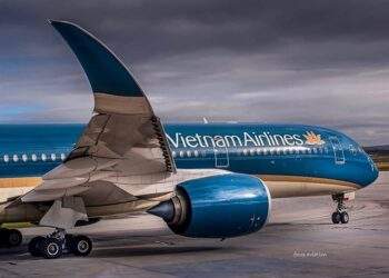 Vietnam Airlines lỗ gần 2,300 tỷ trong quý 3/2023, nợ ngắn hạn gần 60,000 tỷ