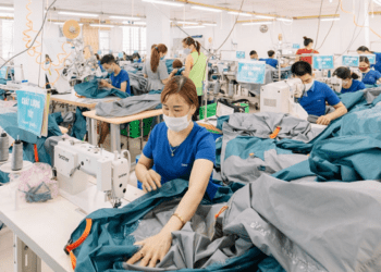 Doanh thu TNG tăng trưởng dương tháng thứ 5 liên tiếp