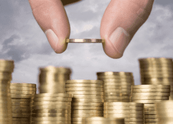 Một công ty chứng khoán có cổ đông Hồng Kông muốn tăng vốn gấp đôi