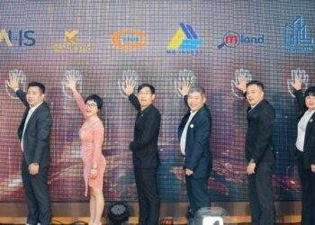 Sôi động, bùng nổ tại lễ kick off dự án Him Lam Thường Tín
