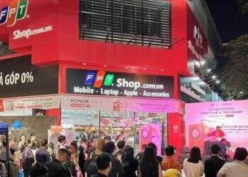 FPT Shop dự kiến giao 2.000 máy Honor X9b 5G trong tuần mở bán