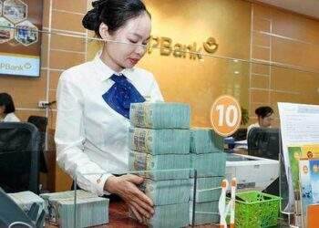 Lãi suất huy động thấp kỷ lục, lãi vay thế nào?