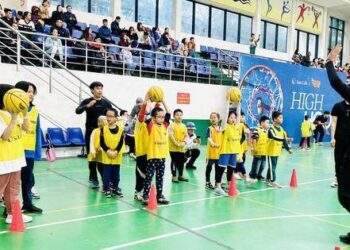 Ngày hội bóng rổ High Hoop - Cùng Sun Life bật cao sức trẻ