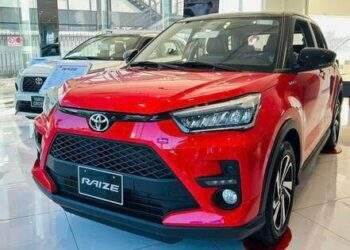 Toyota giảm giá hàng loạt xe tại Việt Nam
