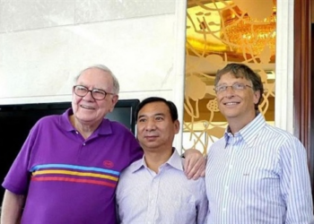 Chân dung 'Warren Buffett Trung Quốc', tỷ phú xe điện 'đánh bại' Tesla