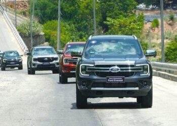 3 mẫu ô tô vẫn 'tỏa sáng' tại Việt Nam, bất chấp thị trường ảm đạm