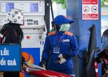 Tổng cục Thuế 'siết' cửa hàng xăng dầu không xuất hóa đơn điện tử từng lần bán