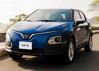 Trải nghiệm bất ngờ của nhân viên ngân hàng với xe điện VinFast