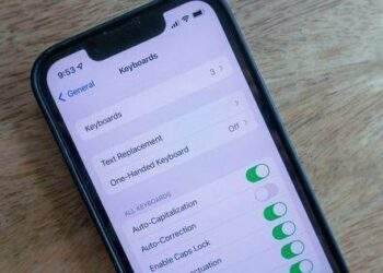 Bản cập nhật iOS 17.4 khiến bàn phím iPhone 'nổi loạn'