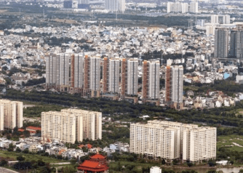Các doanh nghiệp bất động sản đang đối diện với nhiều khó khăn- Ảnh 1.