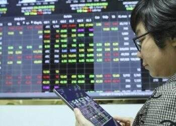 Cổ phiếu bất động sản bỗng dưng nổi sóng