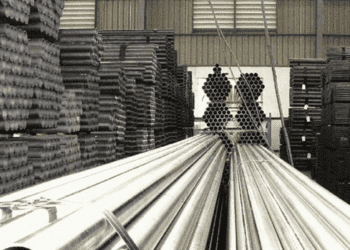 Lo ngành thép tiếp tục gặp khó, một công ty thép đặt kế hoạch lợi nhuận giảm 24%