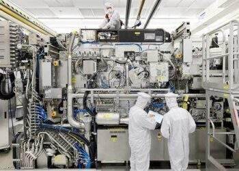 Mỹ hợp lực EU kìm hãm chip trưởng thành từ Trung Quốc