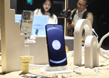 Smartphone cao cấp Xiaomi 14 ra mắt, giá từ 22,99 triệu đồng