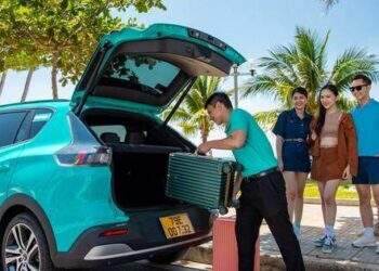 Thuê xe riêng có tài xế, cả gia đình thoải mái trên hành trình du xuân xanh