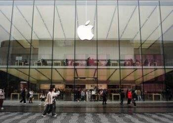 Apple loại bỏ WhatsApp, Threads khỏi kho ứng dụng Trung Quốc theo lệnh của chính phủ