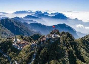Sun World Fansipan Legend tặng hàng trăm vé cáp treo, tàu hỏa leo núi