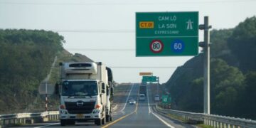 Tìm giải pháp hạn chế tai nạn trên cao tốc Cam Lộ - La Sơn sau khi phân luồng