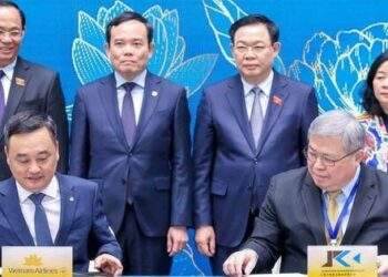 Vietnam Airlines ký biên bản ghi nhớ hợp tác với các đối tác Trung Quốc, tổng giá trị gần 450 triệu USD