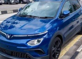 VinFast VF e34 bất ngờ xuất hiện trên đường phố Malaysia