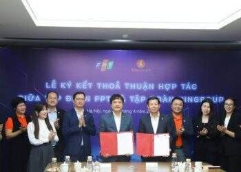 Vingroup và FPT hợp tác thúc đổi chuyển đổi xanh toàn diện