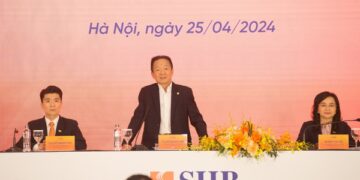 Cổ đông SHB chê trụ sở “bé bằng con kiến”, Chủ tịch Đỗ Quang Hiển nói có thể khởi công xây trong năm nay trên khu đất kim cương giữa Hà Nội, 3 mặt tiền, quy mô hơn 2000m2