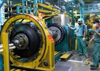 Áp lực cạnh tranh từ đối thủ Thái Lan vẫn đè nặng